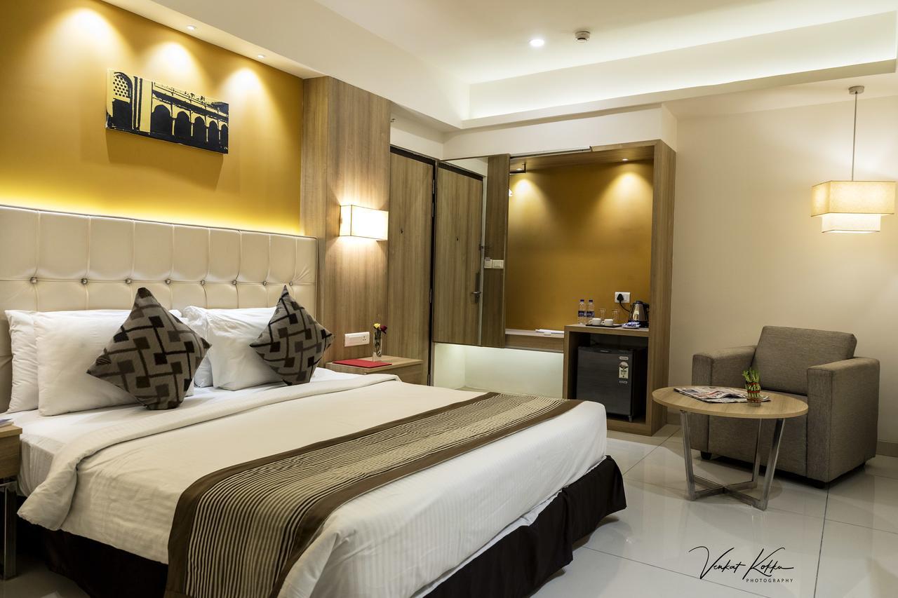 Hotel Citycentral Vijayawada Bagian luar foto